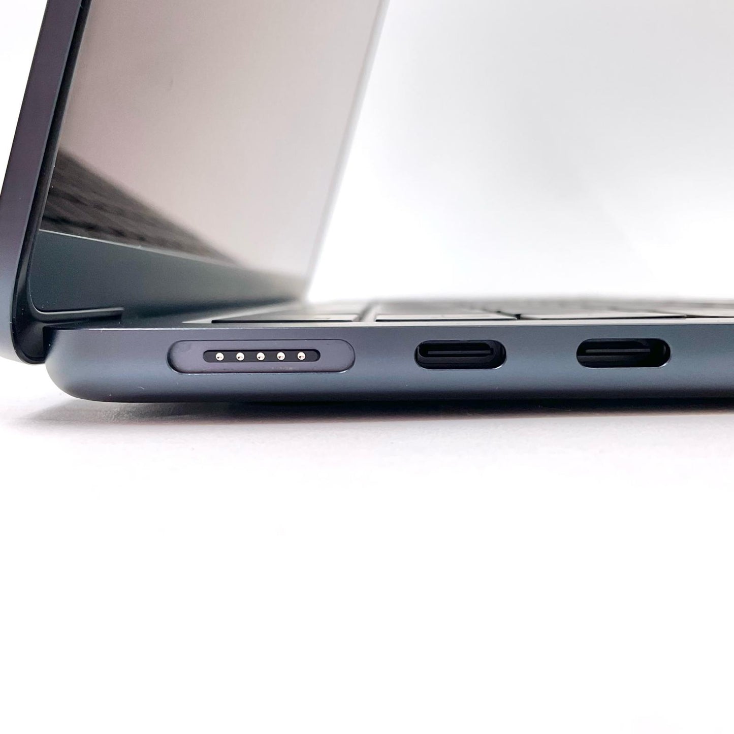 【全額返金保証】【最速発送】Apple MacBook Air 13.6インチ 2024 Apple M3 16GB SSD 256GB ミッドナイト 100% 美品 動作確認済