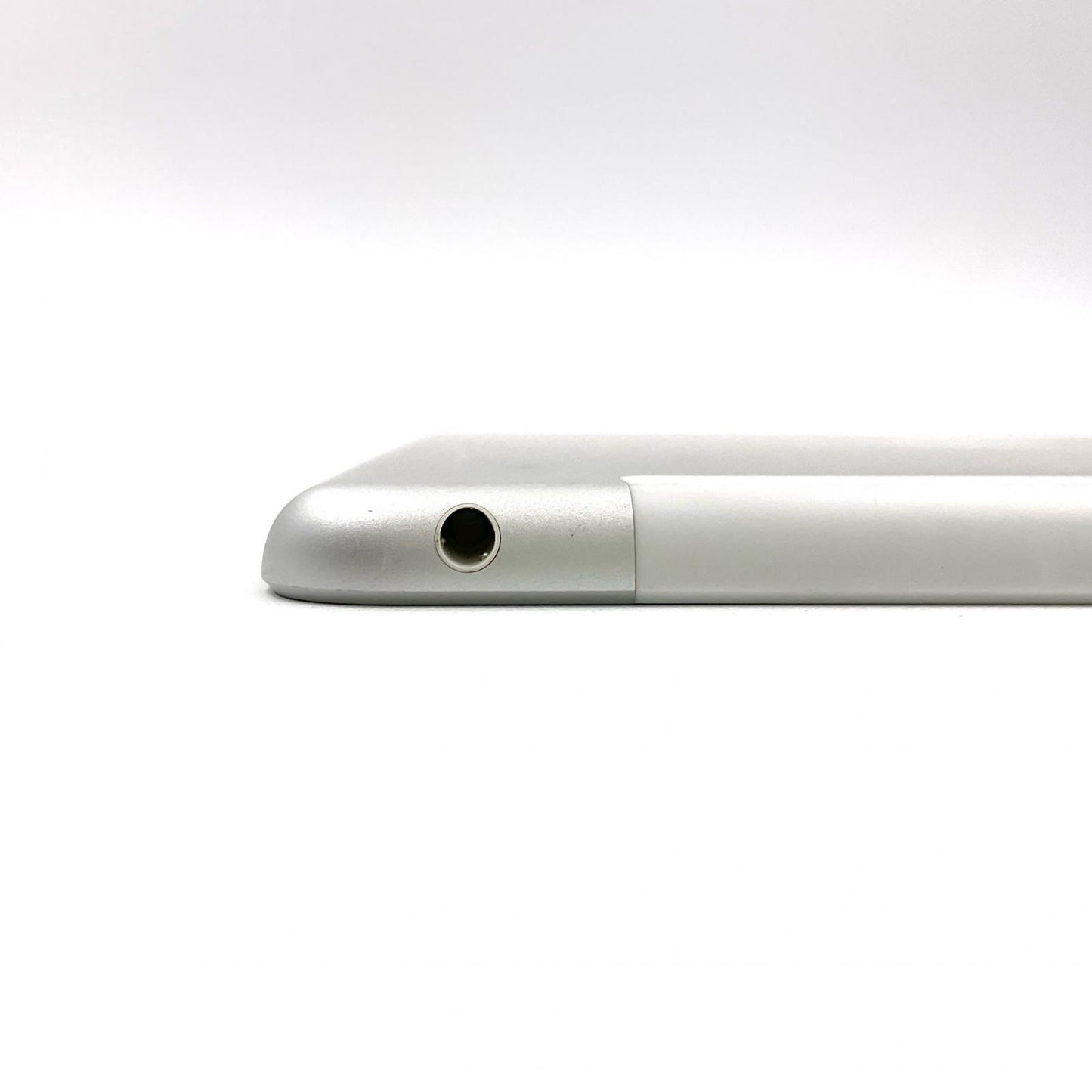 【全額返金保証】【最速発送】Apple iPad iPad 10.2インチ 第7世代 32GB シルバー WiFi+Cellular Softbank 白ロム 動作確認済