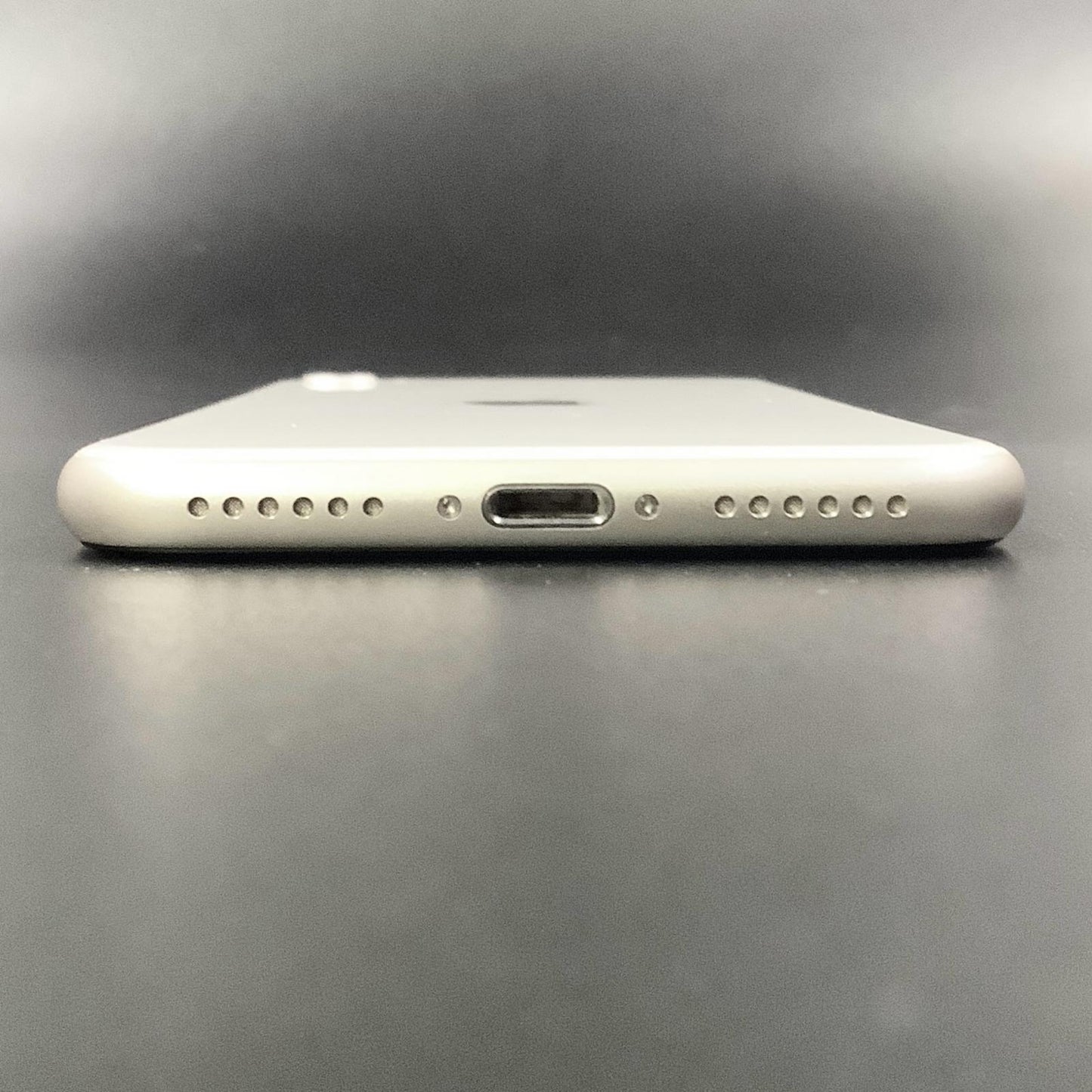 【全額返金保証】【最速発送】Apple iPhone iPhone SE（第3世代） 128GB スターライト Softbank SIMフリー 白ロム 動作確認済 84%