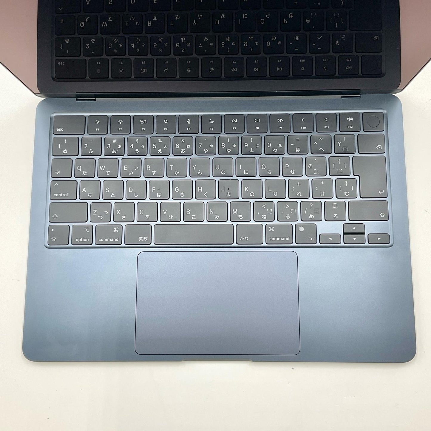 【全額返金保証】【最速発送】Apple MacBook Air 2022 Apple M2 8GB M.2 SSD 256GB ミッドナイト 100% 超美品 動作確認済