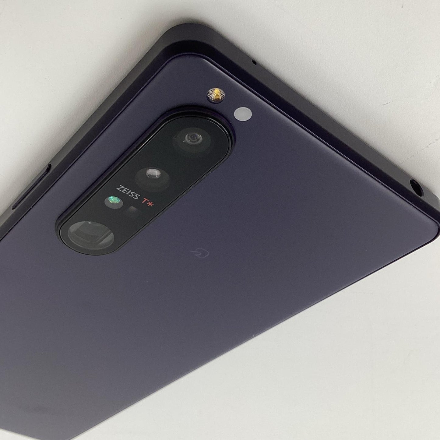 【全額返金保証】【最速発送】Sony Xperia 1 III 256GB フロストブラック au SOG03 白ロム 動作確認済