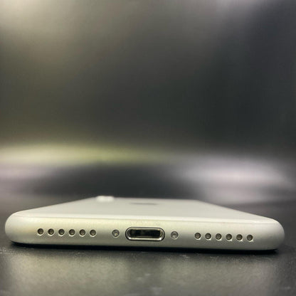【全額返金保証】【最速発送】Apple iPhone iPhone SE（第2世代） 64GB ホワイト SIMフリー 白ロム 動作確認済 73%
