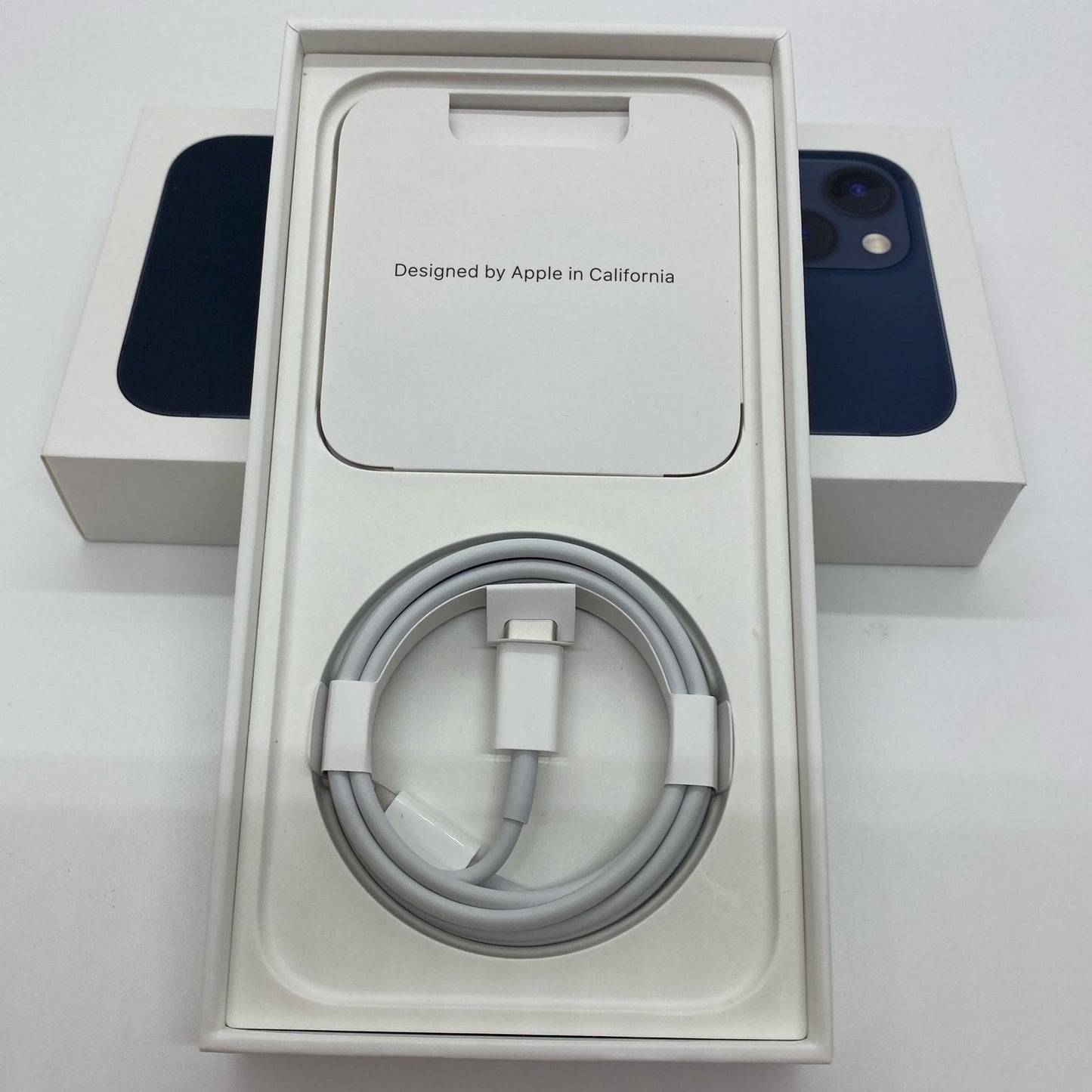 【全額返金保証】【最速発送】Apple iPhone iPhone 13 128GB ミッドナイト docomo SIMフリー 白ロム 動作確認済 87%