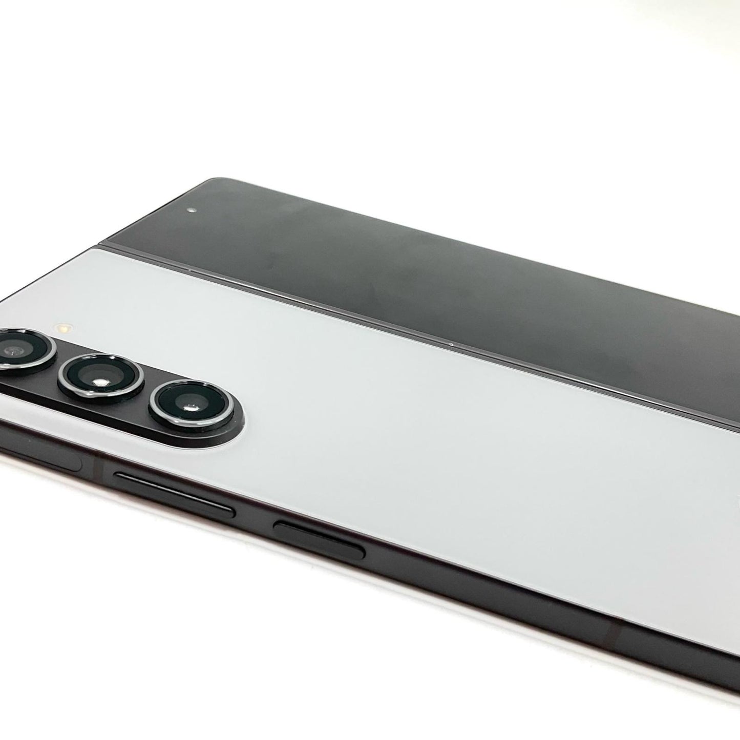 【全額返金保証】【最速発送】SAMSUNG Galaxy Z Fold5 1TB グレー SIMフリー SM-F946Q 白ロム 動作確認済