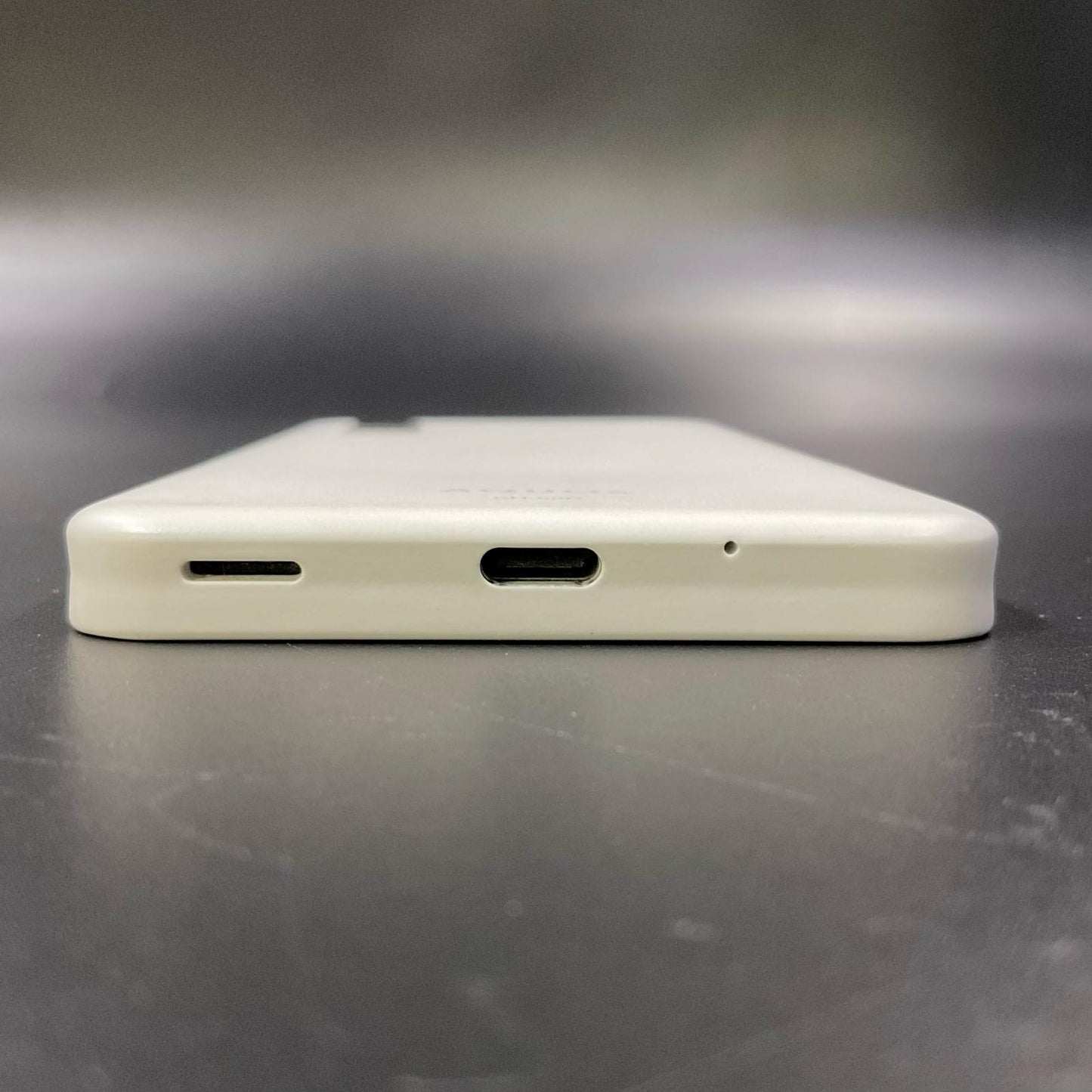 【全額返金保証】【最速発送】SHARP AQUOS wish3 64GB ホワイト docomo SH-53D 動作確認済