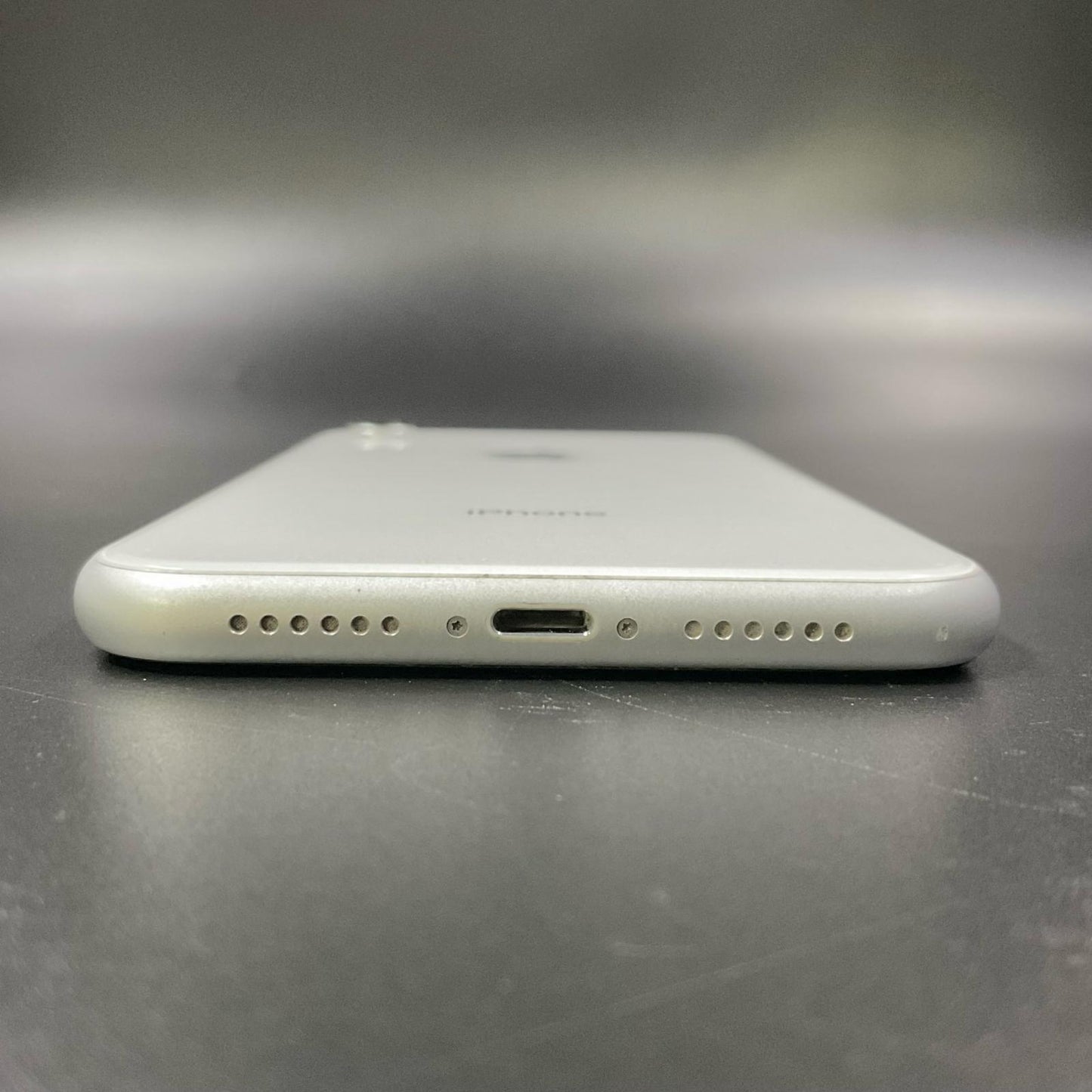 【全額返金保証】【最速発送】Apple iPhone iPhone XR 128GB ホワイト docomo 白ロム 動作確認済