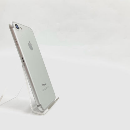 【全額返金保証】【最速発送】Apple iPhone iPhone 7 32GB シルバー au 白ロム 動作確認済 78%