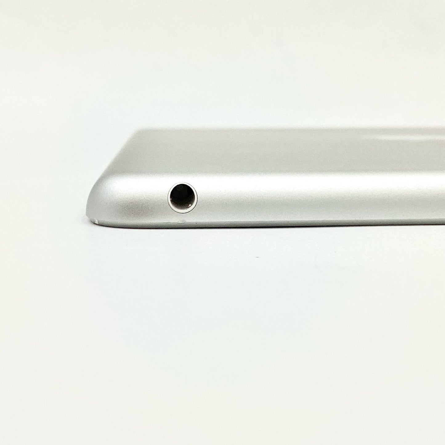 【全額返金保証】【最速発送】Apple iPad iPad 10.2インチ 第9世代 64GB シルバー Wi-Fi 動作確認済