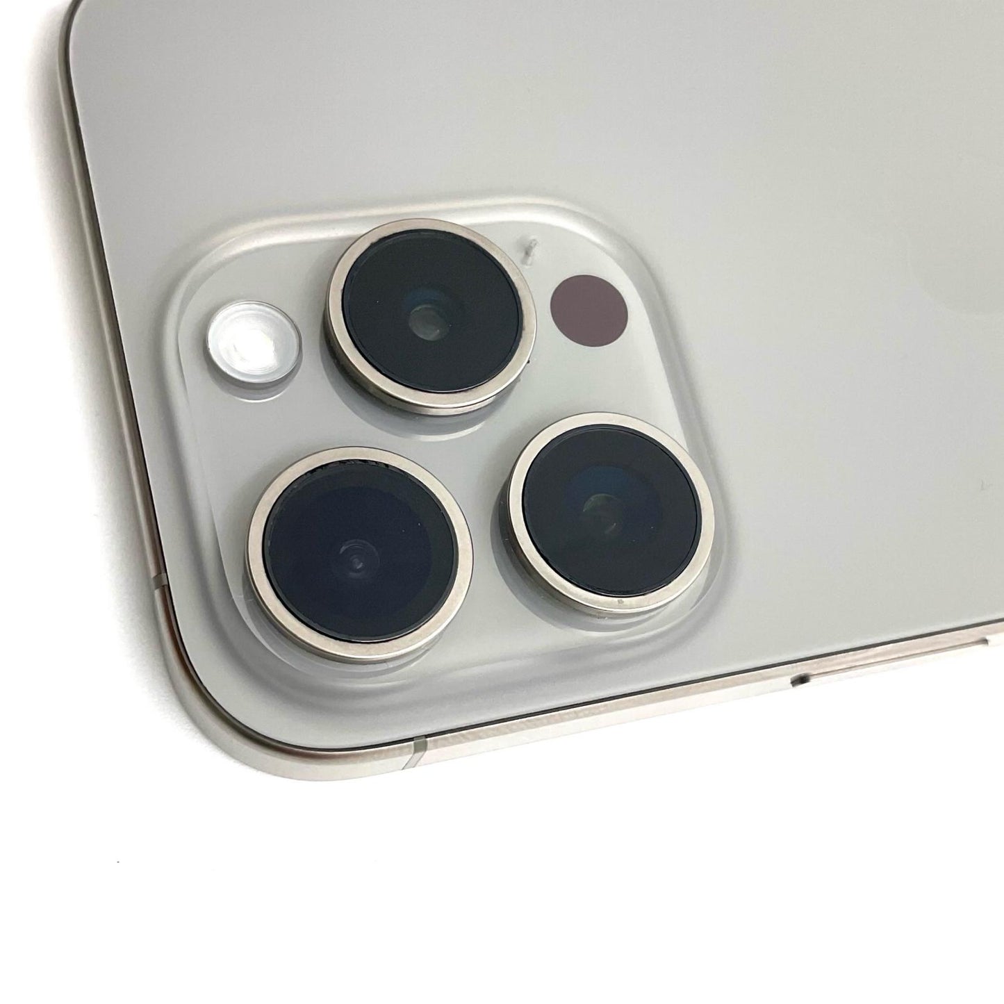 【全額返金保証】【最速発送】Apple iPhone iPhone 15 Pro 256GB ナチュラルチタニウム SIMフリー 白ロム 美品 動作確認済 88%