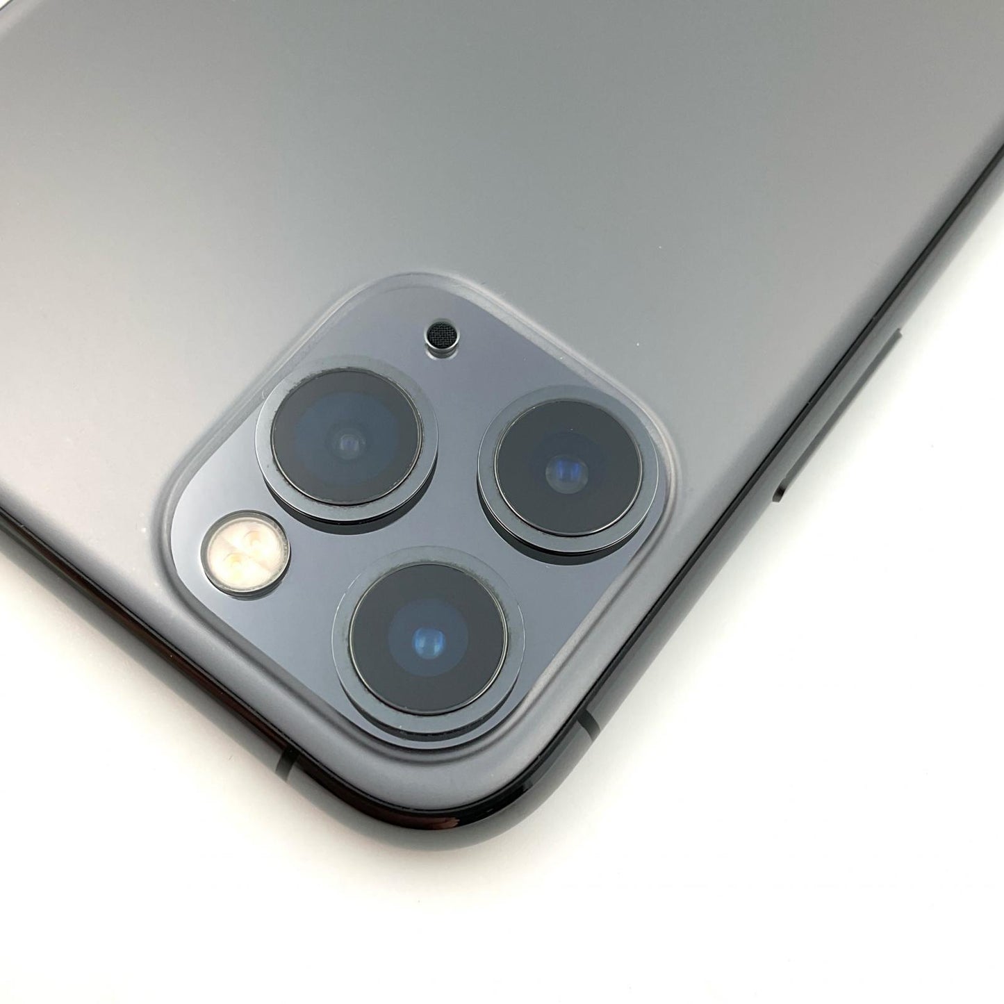 【全額返金保証】【最速発送】Apple iPhone iPhone 11 Pro 64GB スペースグレイ Softbank 白ロム 動作確認済 84%