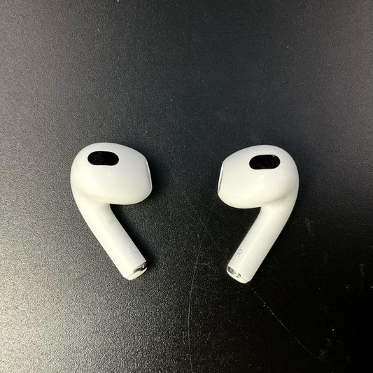 【全額返金保証】【最速発送】Apple AirPods（第3世代） A2564 動作確認済