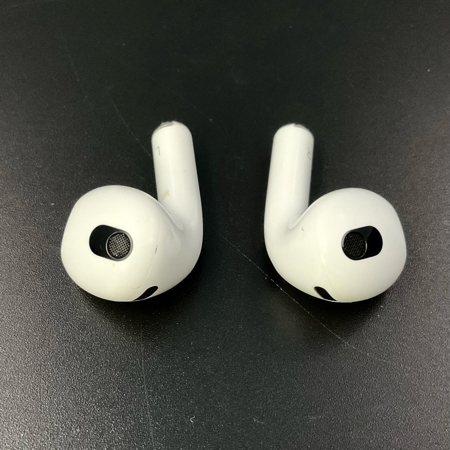 【全額返金保証】【最速発送】Apple AirPods（第3世代） A2564 動作確認済