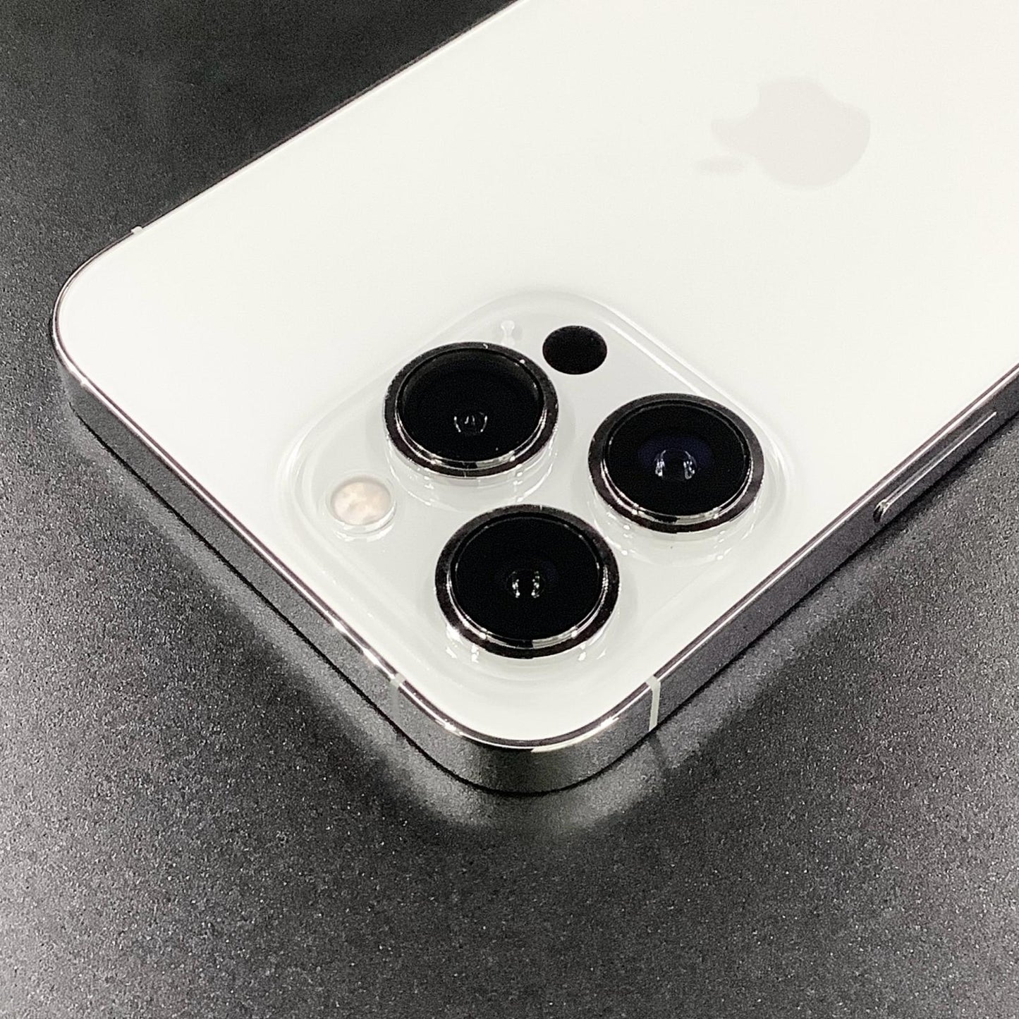 【全額返金保証】【最速発送】Apple iPhone iPhone 13 Pro 128GB シルバー Softbank SIMフリー 動作確認済 82%