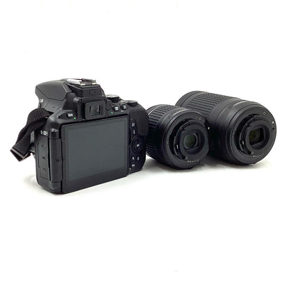 【全額返金保証】【最速発送】Nikon デジタル一眼 D5600 ダブルズームキット ブラック 美品 動作確認済