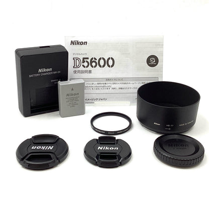 【全額返金保証】【最速発送】Nikon デジタル一眼 D5600 ダブルズームキット ブラック 美品 動作確認済