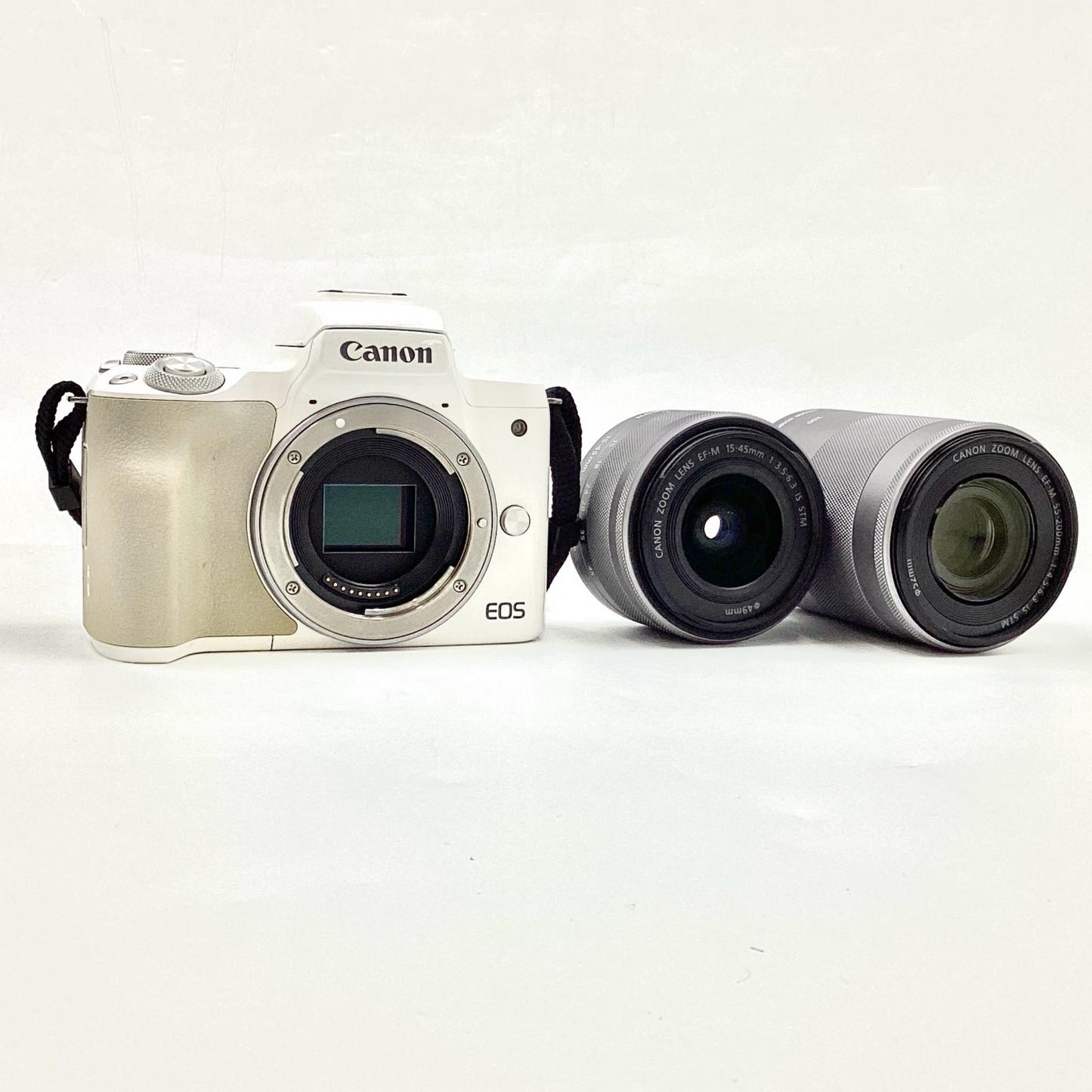 【全額返金保証】【最速発送】Canon デジタル一眼 EOS Kiss M ダブルズームキット [ホワイト] ホワイト 美品 動作確認済