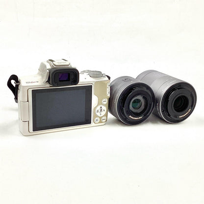 【全額返金保証】【最速発送】Canon デジタル一眼 EOS Kiss M ダブルズームキット [ホワイト] ホワイト 美品 動作確認済