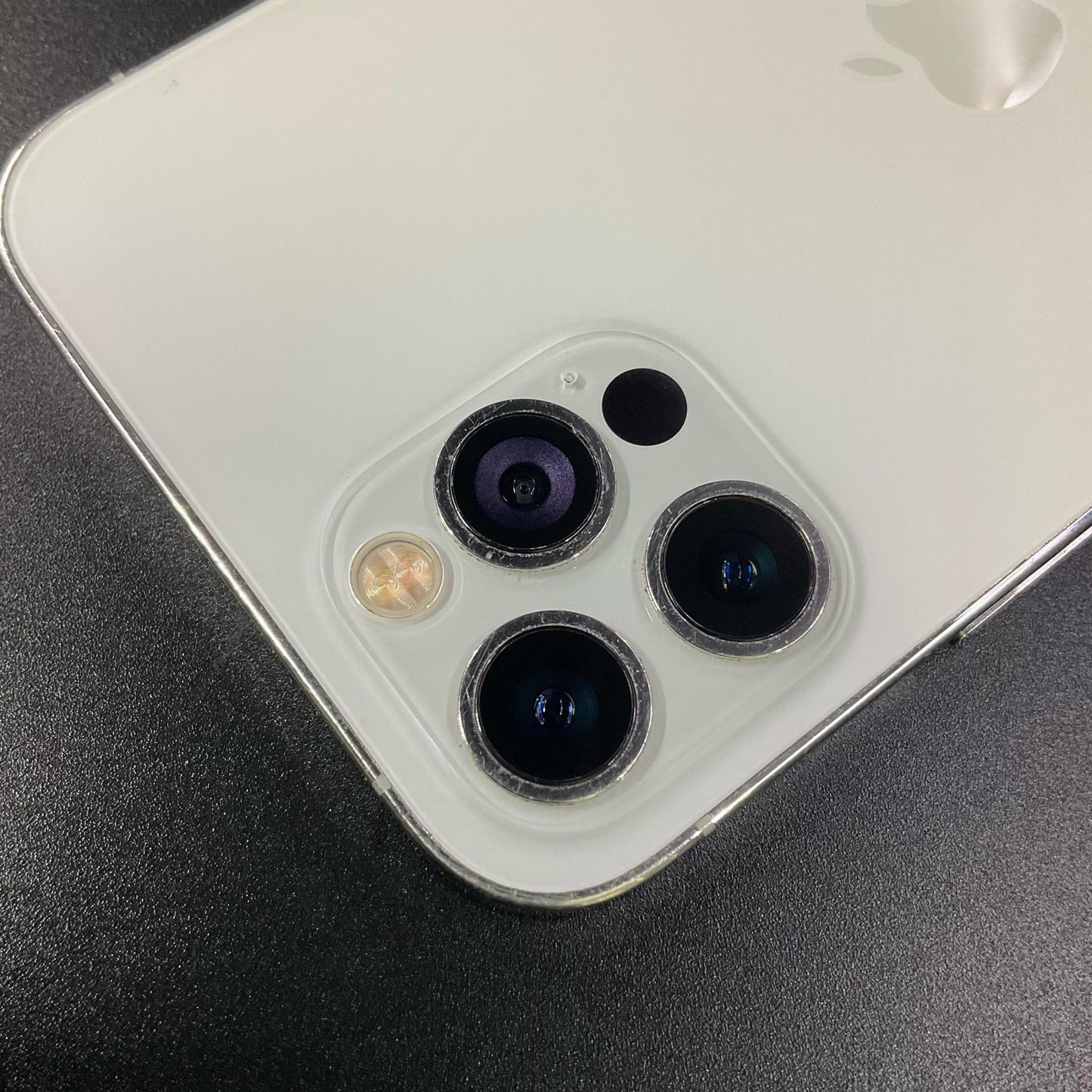 【最速発送】Apple iPhone iPhone 12 Pro 128GB シルバー Softbank 白ロム【難有】 86%