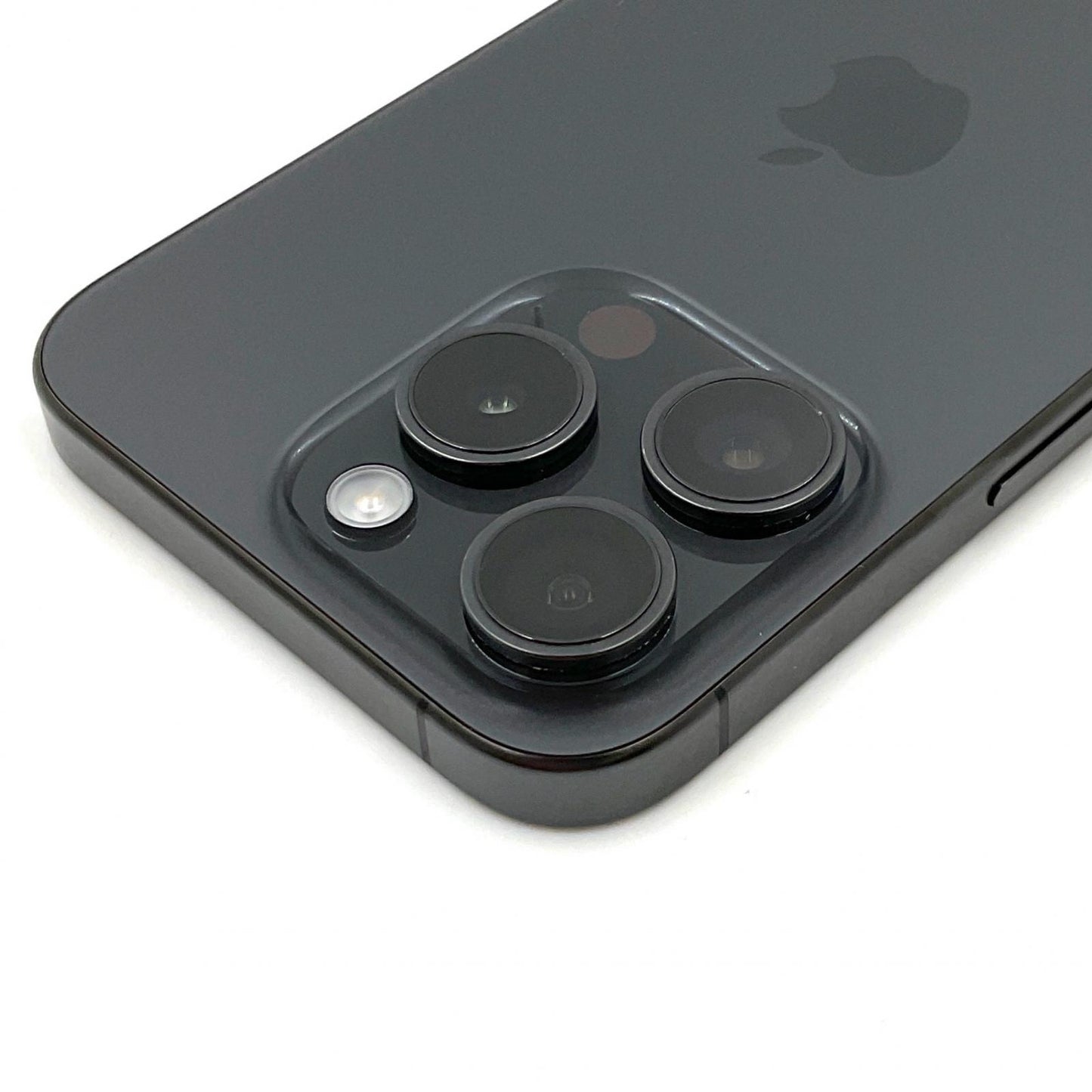 【全額返金保証】【最速発送】Apple iPhone iPhone 15 Pro 256GB ブラックチタニウム au 動作確認済 88%