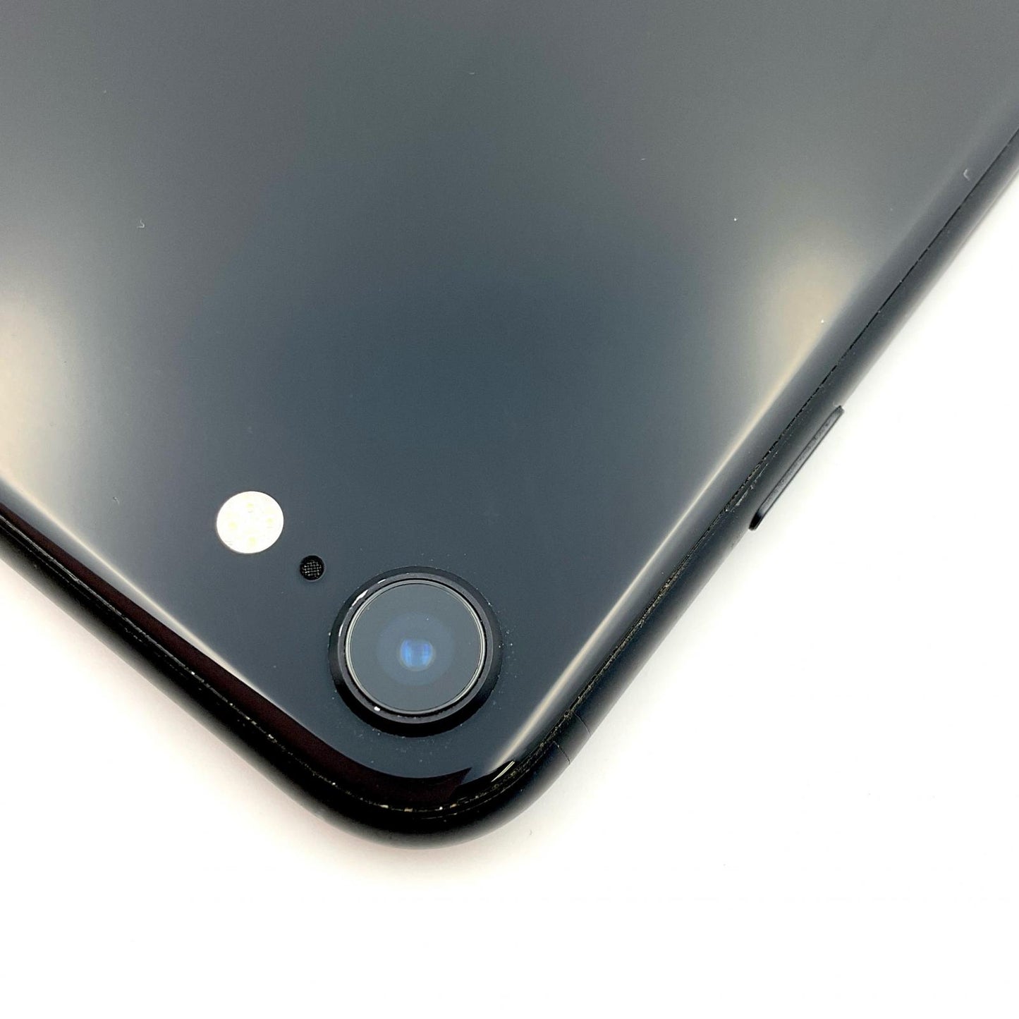 【全額返金保証】【最速発送】Apple iPhone iPhone SE（第2世代） 64GB ブラック Softbank 白ロム 動作確認済 79%