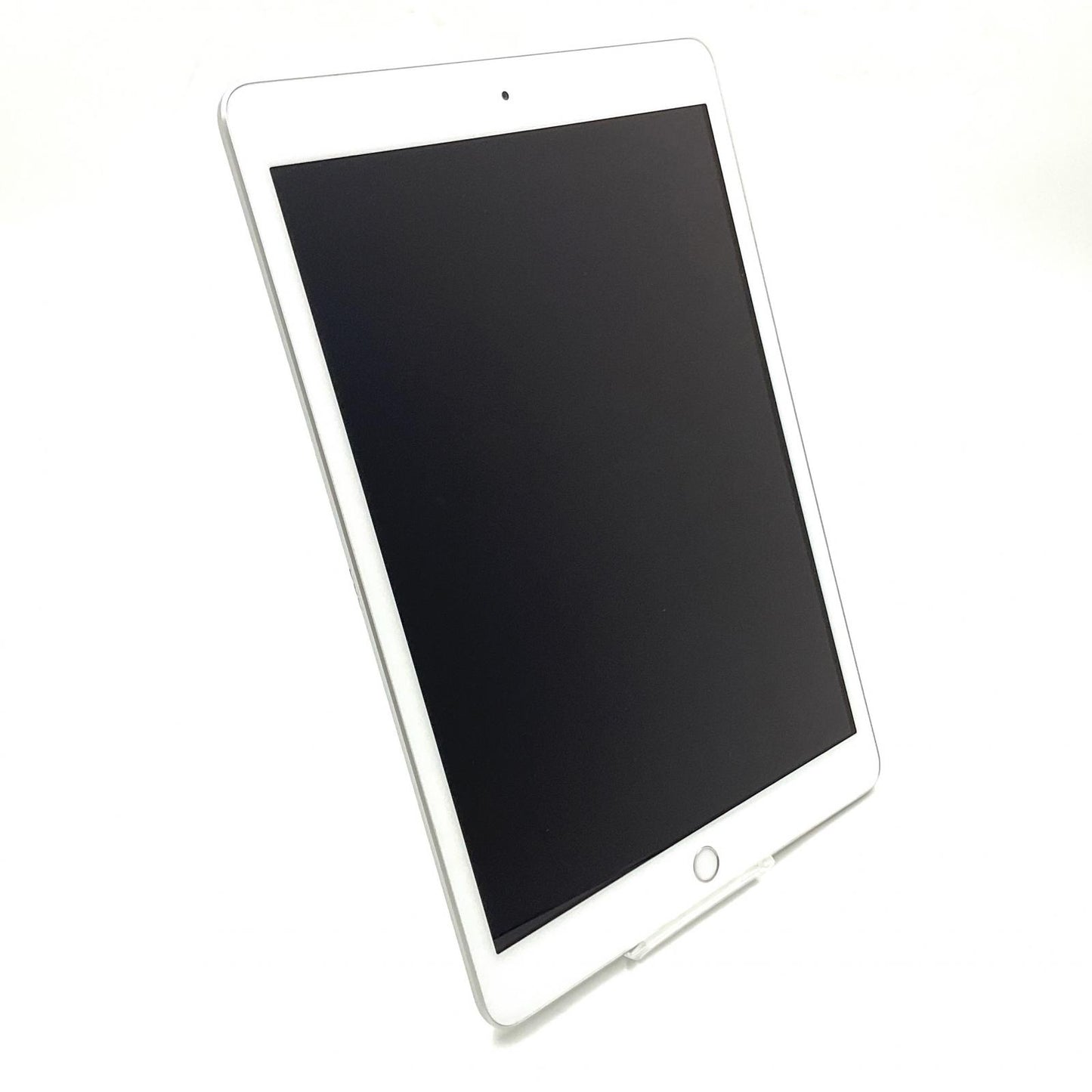 【全額返金保証】【最速発送】Apple iPad iPad 10.2インチ 第8世代 32GB シルバー Wi-Fi 動作確認済