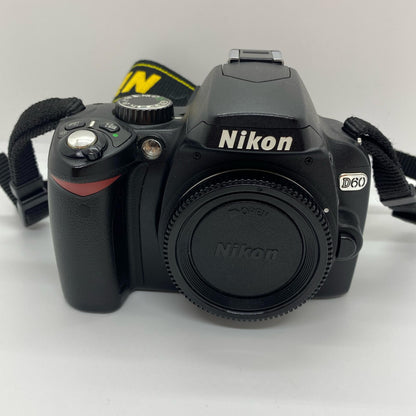 【最速発送】Nikon デジタル一眼 D60 ダブルズームキット ブラック【難有】