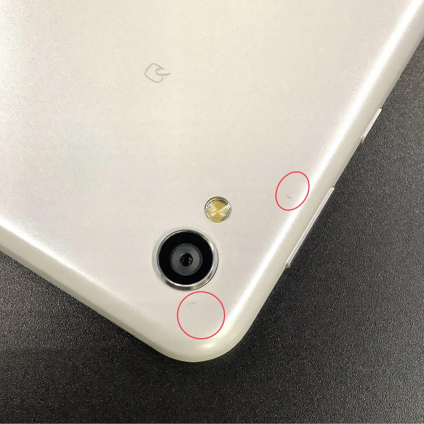【全額返金保証】【最速発送】SHARP AQUOS sense2 32GB ホワイト au SHV43 白ロム 動作確認済
