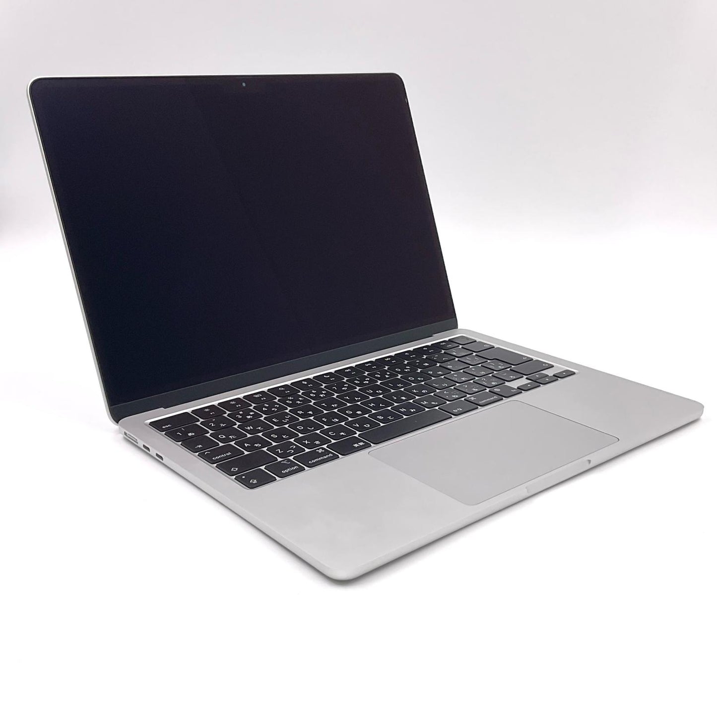 【全額返金保証】【最速発送】Apple MacBook Air 13.6インチ 2022 Apple M2 16GB SSD 256GB シルバー 96.2% 動作確認済