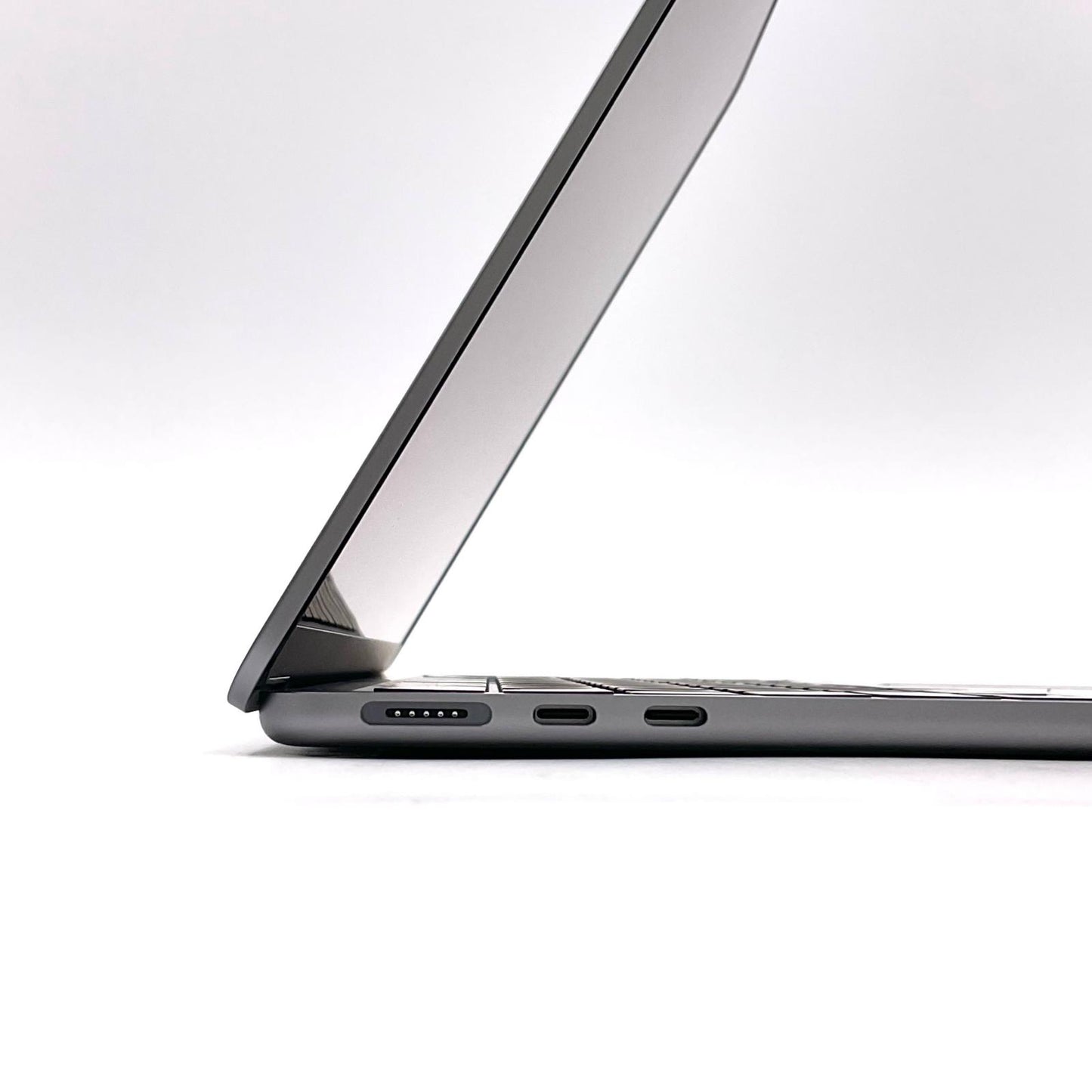 【全額返金保証】【最速発送】Apple MacBook Air 13インチ 2024 Apple M3 16GB SSD 512GB スペースグレイ 100% 超美品 動作確認済