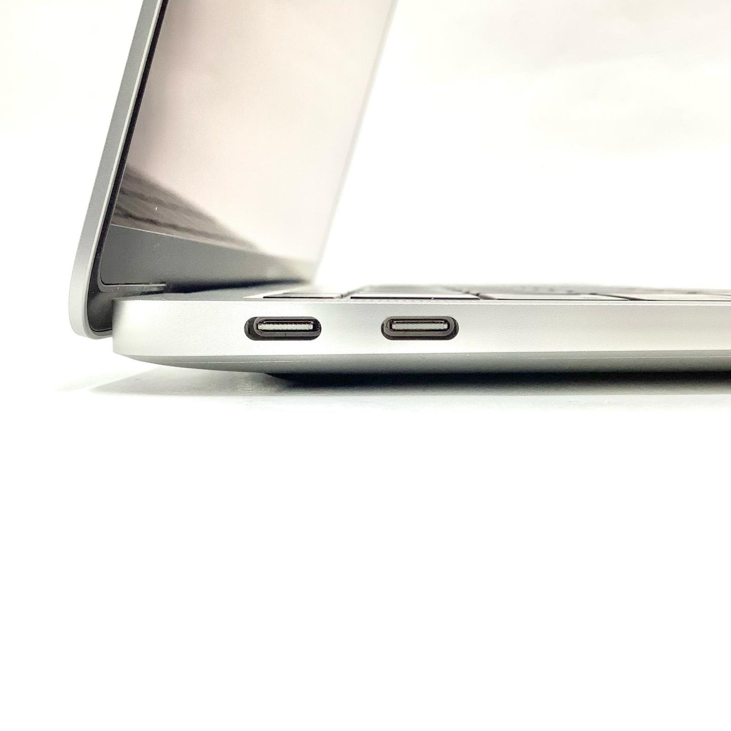 【全額返金保証】【最速発送】Apple MacBook Air 13インチ 2018 Intel Core i5 16GB SSD 512GB シルバー 86.1% 動作確認済
