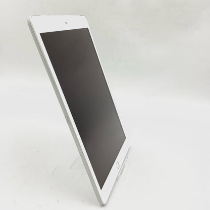【全額返金保証】【最速発送】Apple iPad iPad 10.2インチ 第8世代 32GB シルバー WiFi+Cellular docomo 白ロム 動作確認済