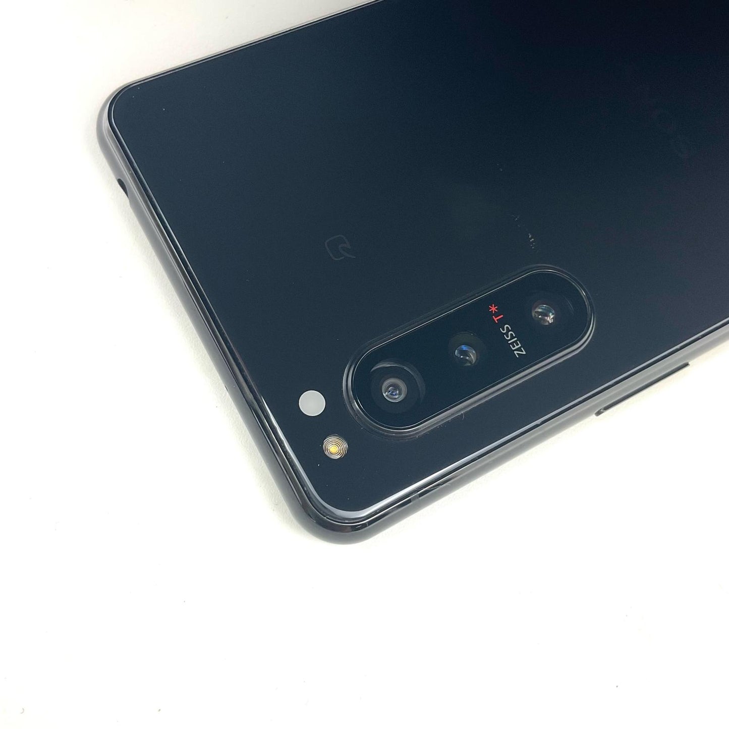 【最速発送】Sony Xperia 5 II 128GB ブラック docomo SO-52A 白ロム【難有】
