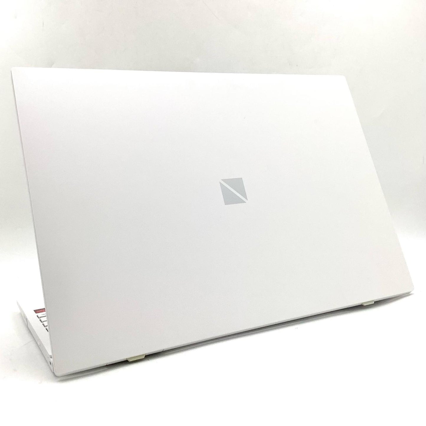 【全額返金保証】【最速発送】NEC LAVIE N15 N156C/EAW PC-N156CEAW AMD Ryzen 7 5700 with Radeon Graphics 8GB M.2 SSD 256GB 100% 美品 動作確認済
