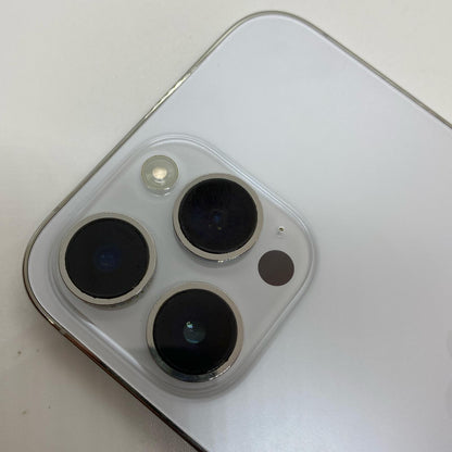 【全額返金保証】【最速発送】Apple iPhone iPhone 14 Pro Max 256GB シルバー au SIMフリー 動作確認済 86%