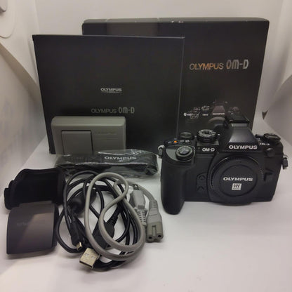 【全額返金保証】【最速発送】OLYMPUS デジタル一眼 OLYMPUS OM-D E-M1 ボディ [ブラック] 動作確認済