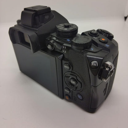 【全額返金保証】【最速発送】OLYMPUS デジタル一眼 OLYMPUS OM-D E-M1 ボディ [ブラック] 動作確認済