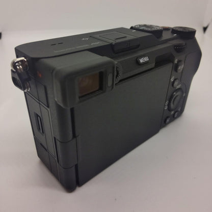 【全額返金保証】【最速発送】Sony デジタル一眼 α7C ILCE-7C ボディ [ブラック] 美品 動作確認済