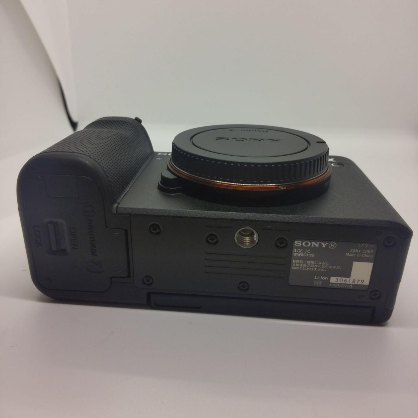 【全額返金保証】【最速発送】Sony デジタル一眼 α7C ILCE-7C ボディ [ブラック] 美品 動作確認済