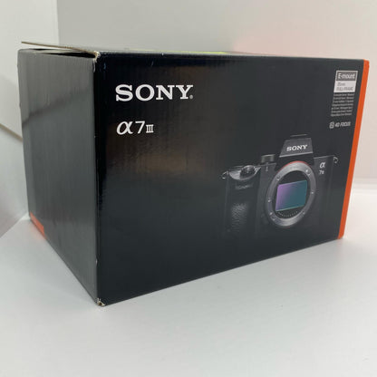 【全額返金保証】【最速発送】Sony デジタル一眼 α7 III ILCE-7M3 ボディ ブラック 動作確認済