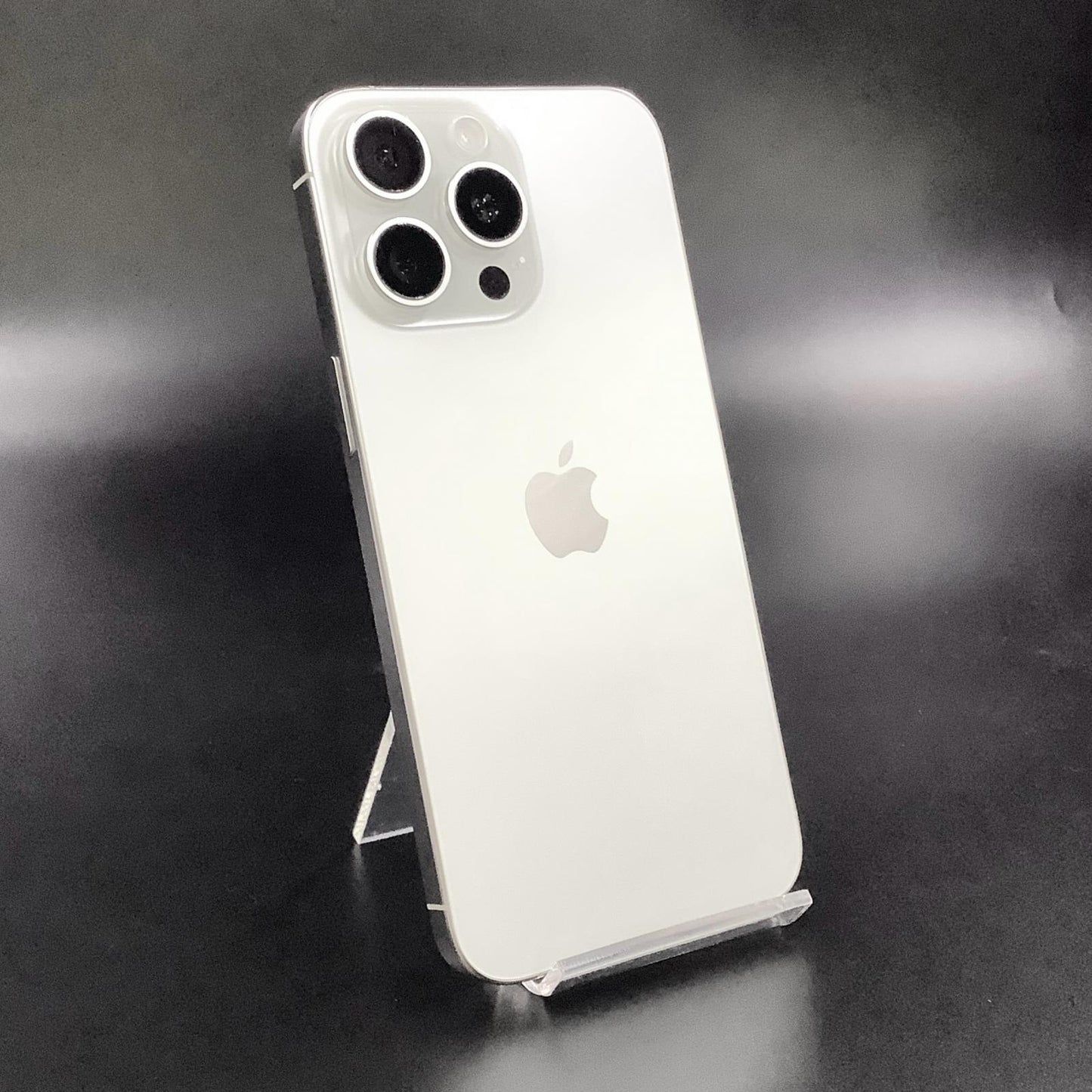 【全額返金保証】【最速発送】Apple iPhone iPhone 15 Pro Max 256GB ホワイトチタニウム docomo 超美品 動作確認済 100%