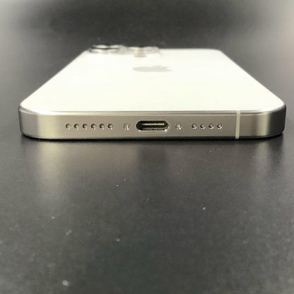 【全額返金保証】【最速発送】Apple iPhone iPhone 15 Pro Max 256GB ホワイトチタニウム docomo 超美品 動作確認済 100%