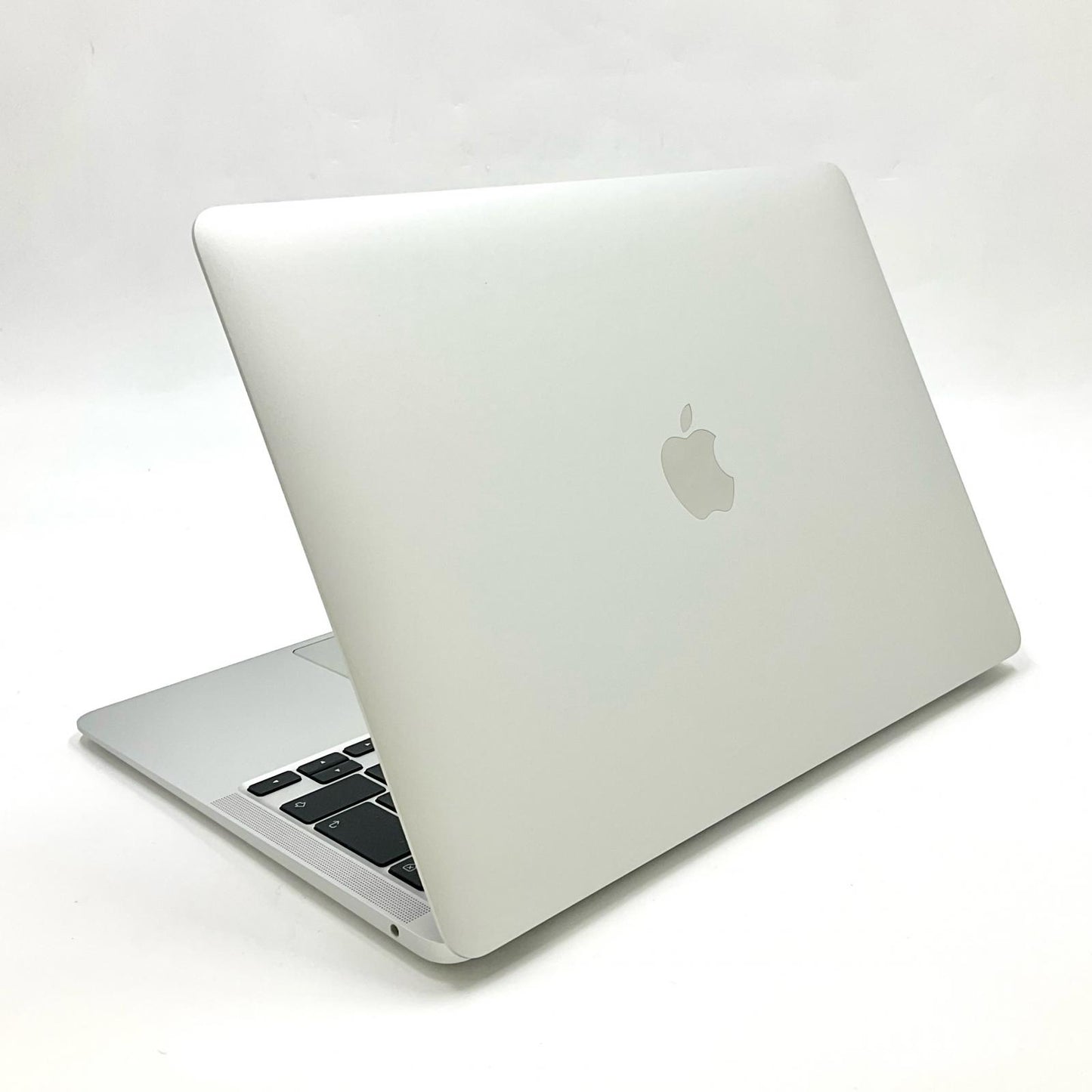 【全額返金保証】【最速発送】Apple MacBook Air 13.3インチ 2020 Apple M1 8GB SSD 256GB シルバー 100% 超美品 動作確認済