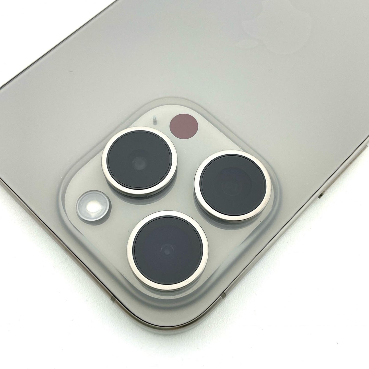 【全額返金保証】【最速発送】Apple iPhone iPhone 15 Pro 512GB ナチュラルチタニウム SIMフリー 白ロム 美品 動作確認済 86%