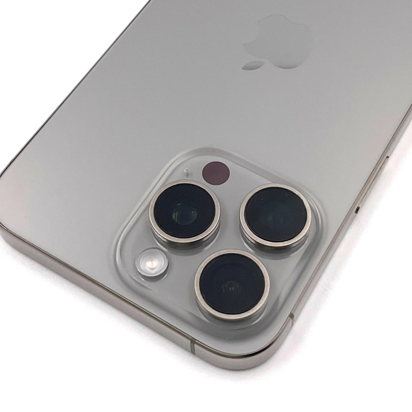 【全額返金保証】【最速発送】Apple iPhone iPhone 15 Pro Max 256GB ナチュラルチタニウム SIMフリー 白ロム 美品 動作確認済 87%