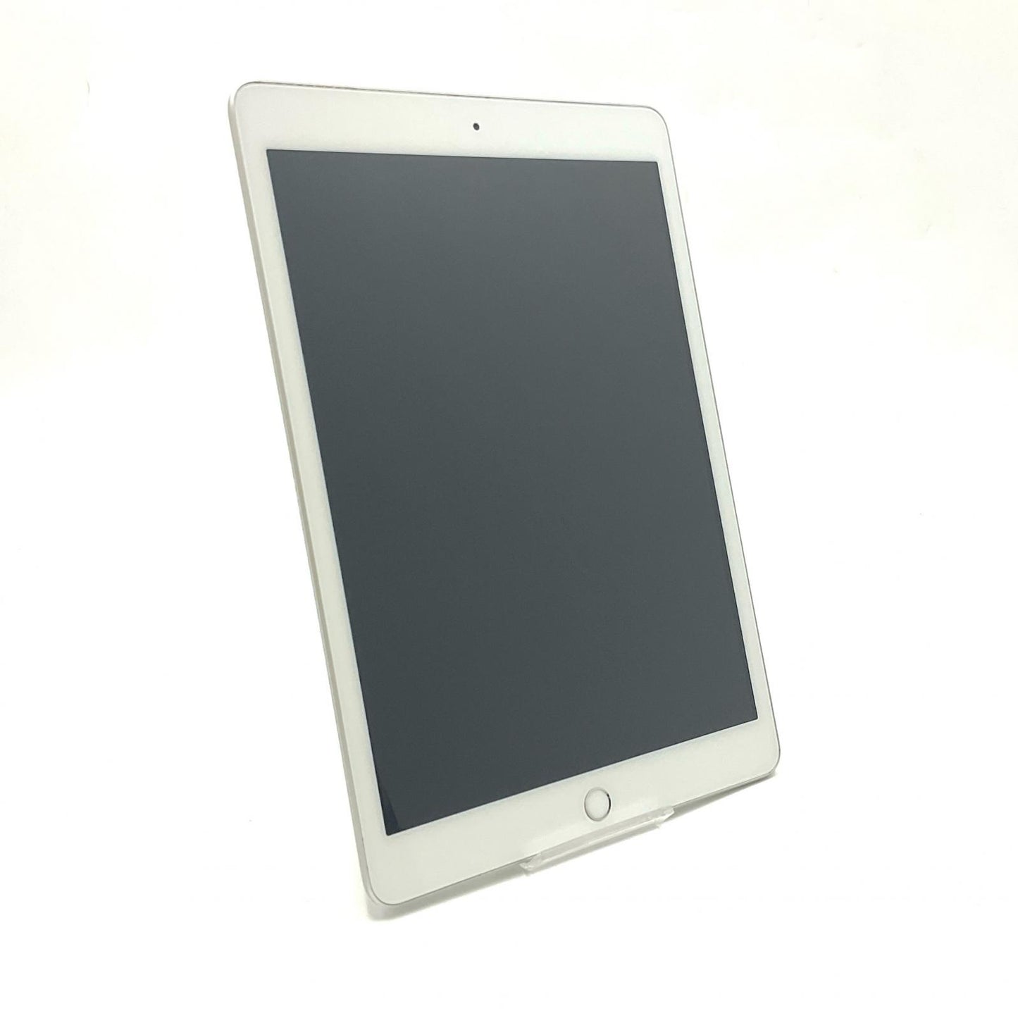 【全額返金保証】【最速発送】Apple iPad iPad 10.2インチ 第8世代 32GB シルバー Wi-Fi 動作確認済