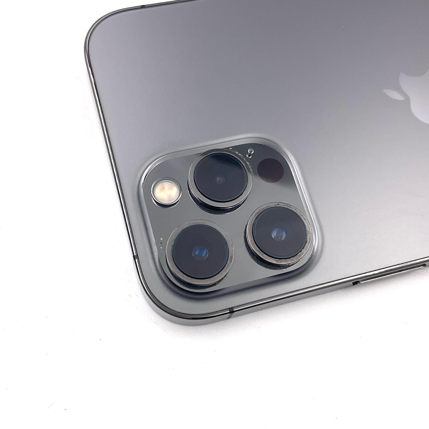 【全額返金保証】【最速発送】Apple iPhone iPhone 12 Pro Max 256GB グラファイト au SIMフリー 白ロム 動作確認済 85%