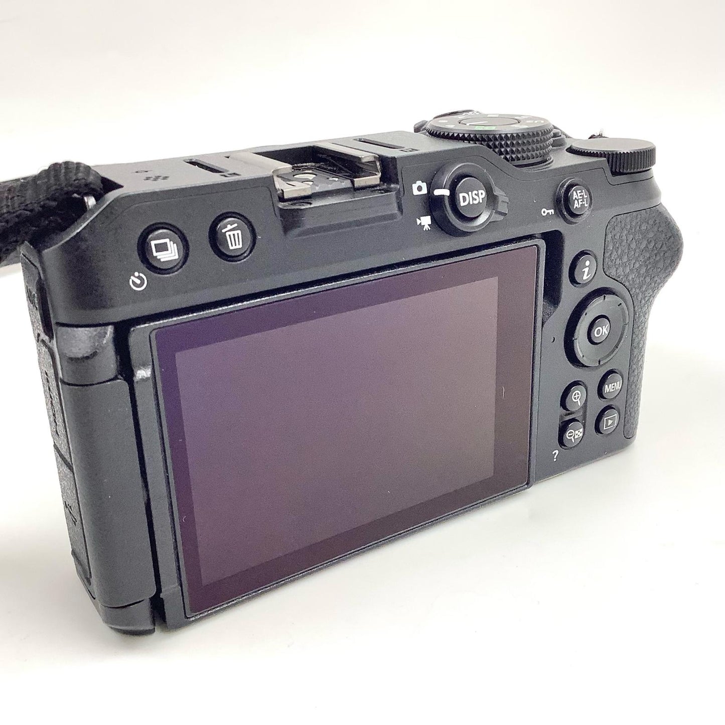 【全額返金保証】【最速発送】Nikon デジタル一眼 Z 30 ボディ ブラック 美品 動作確認済
