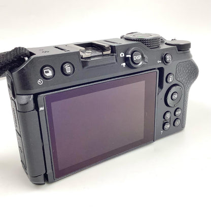 【全額返金保証】【最速発送】Nikon デジタル一眼 Z 30 ボディ ブラック 美品 動作確認済