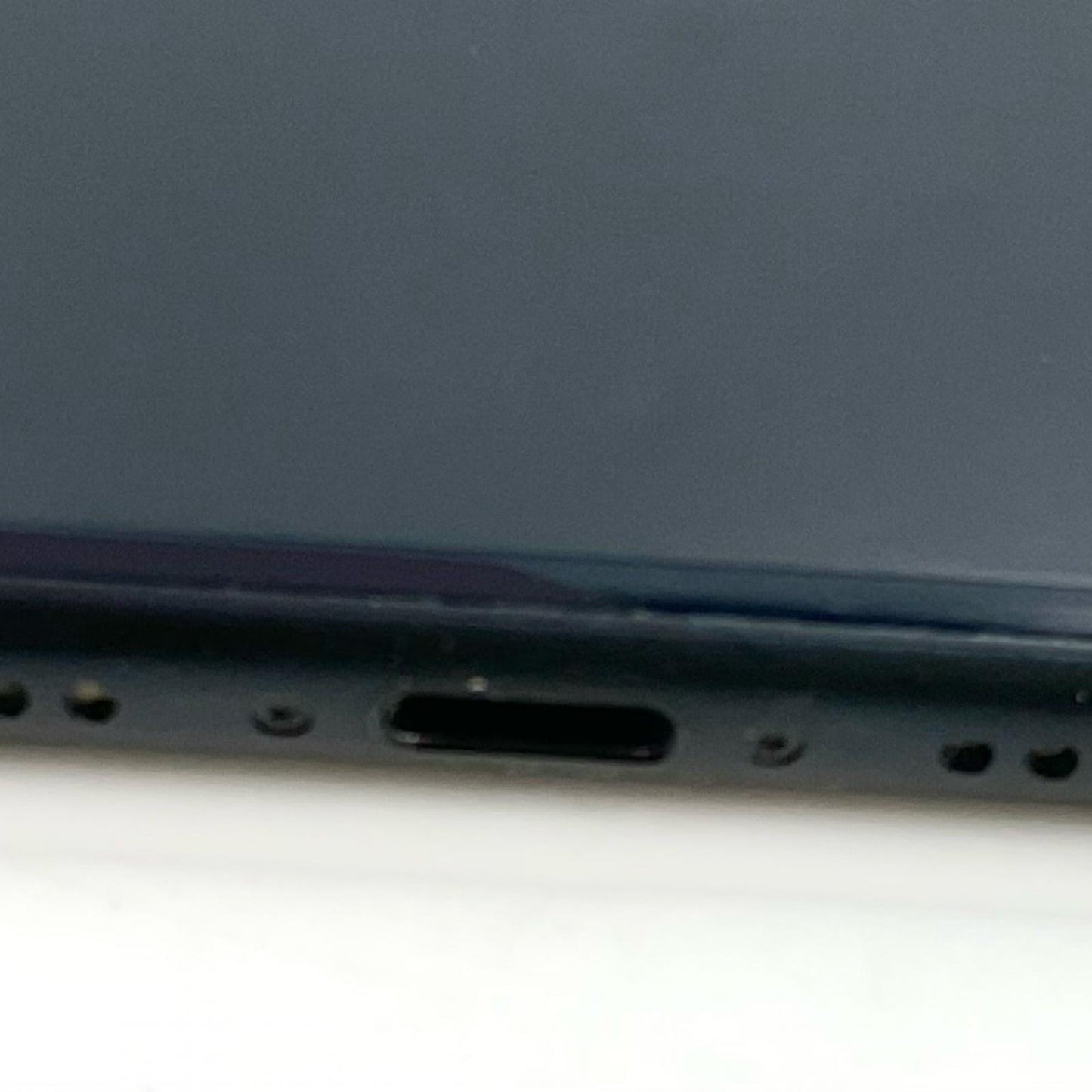 【全額返金保証】【最速発送】Apple iPhone iPhone SE（第3世代） 64GB ミッドナイト au 白ロム 動作確認済 87%