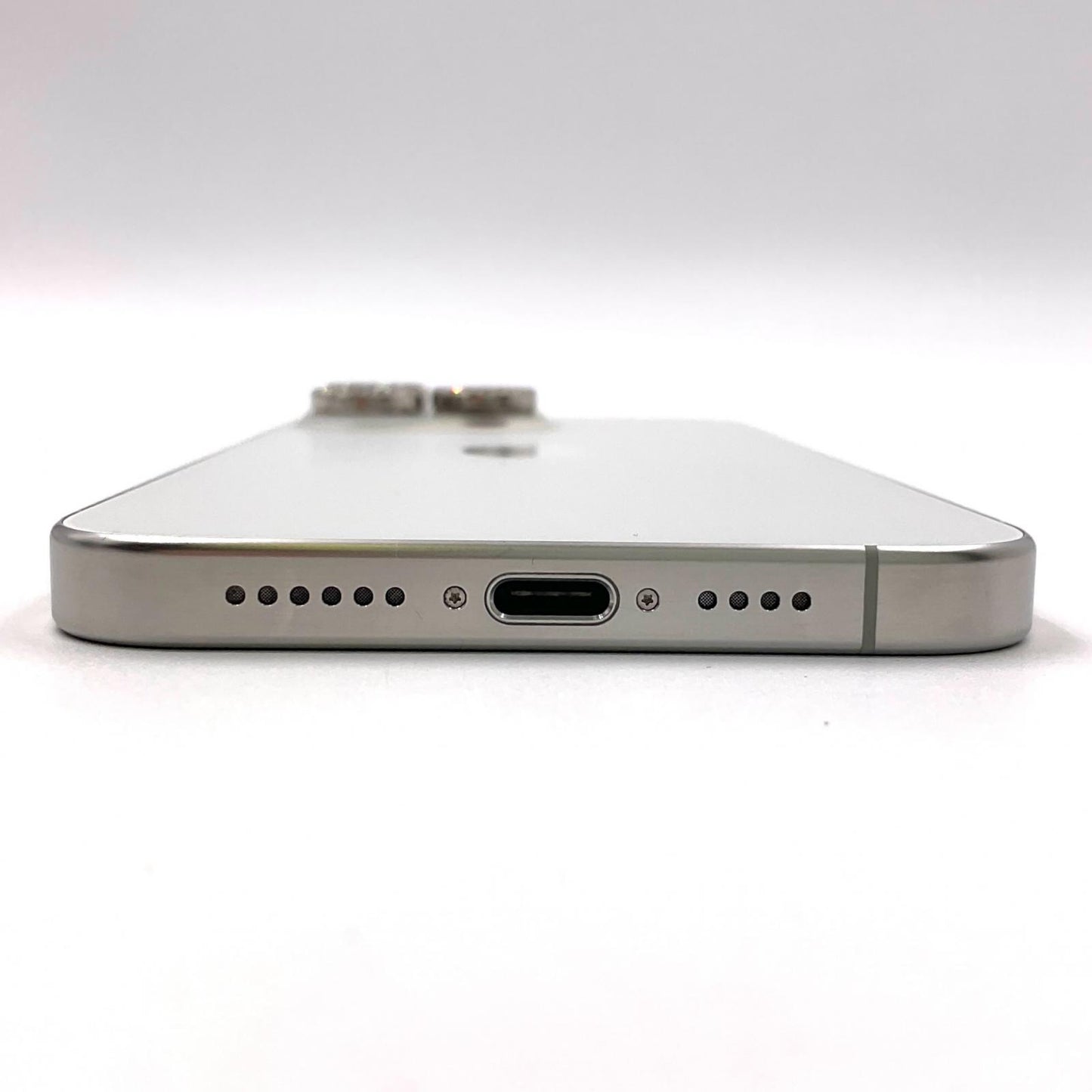 【全額返金保証】【最速発送】Apple iPhone iPhone 15 Pro Max 1TB ホワイトチタニウム SIMフリー 白ロム 動作確認済 77%